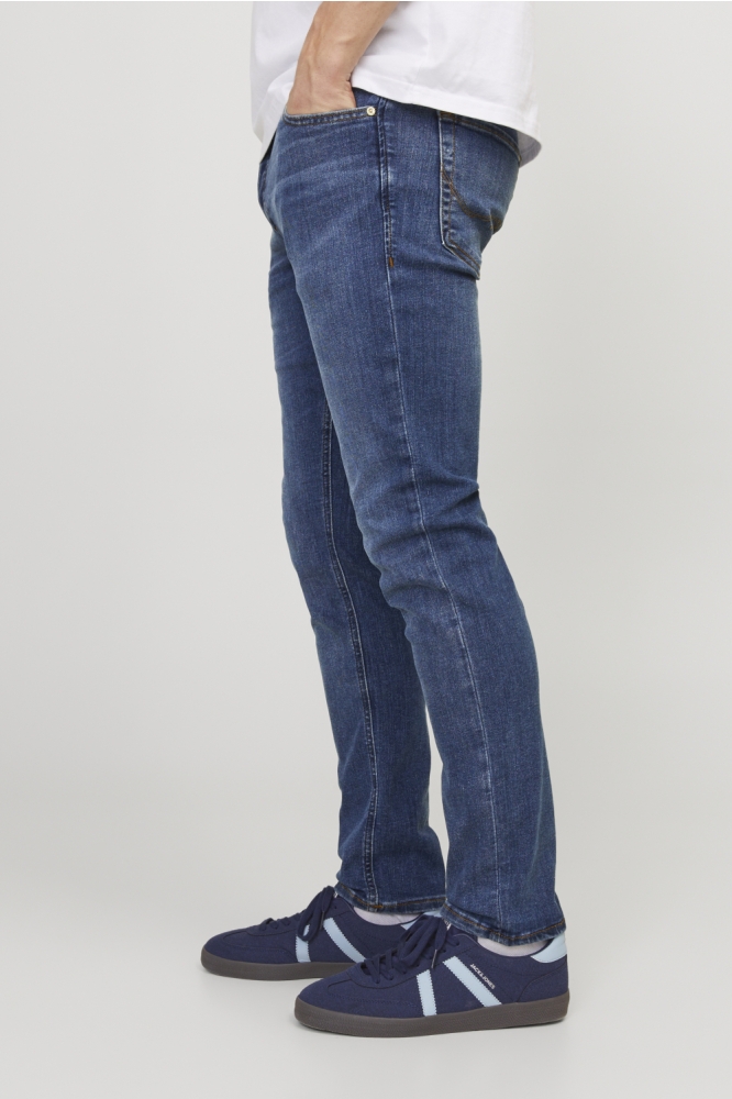 Jack & Jones blauwe heren jeans | Model zijaanzicht