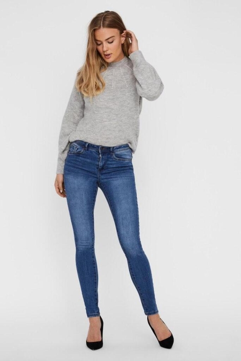 Vero Moda blauwe dames jeans | Model