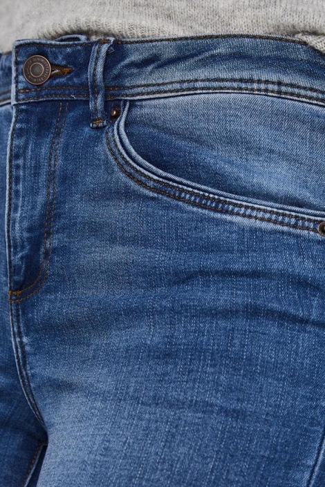 Vero Moda blauwe dames jeans | Close up