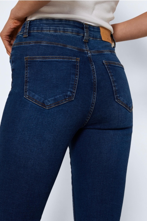 Noisy may blauwe dames jeans | Close up