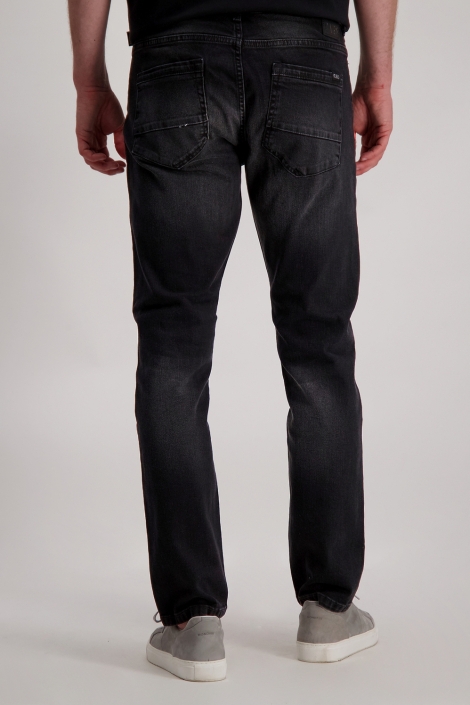 Cars zwarte heren jeans | Model achteraanzicht