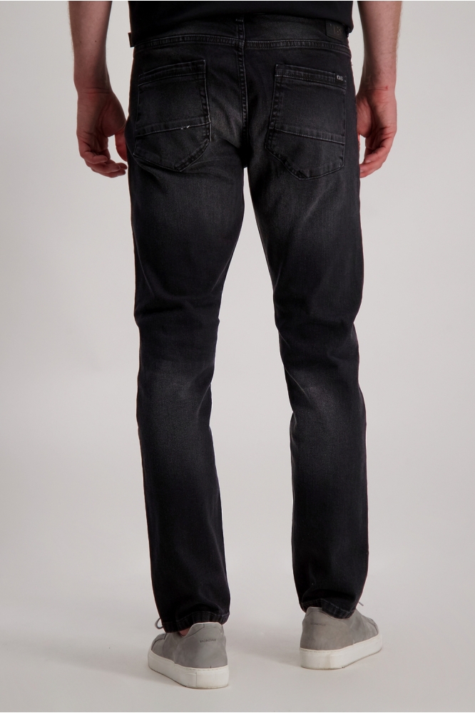 Cars zwarte heren jeans | Model achteraanzicht