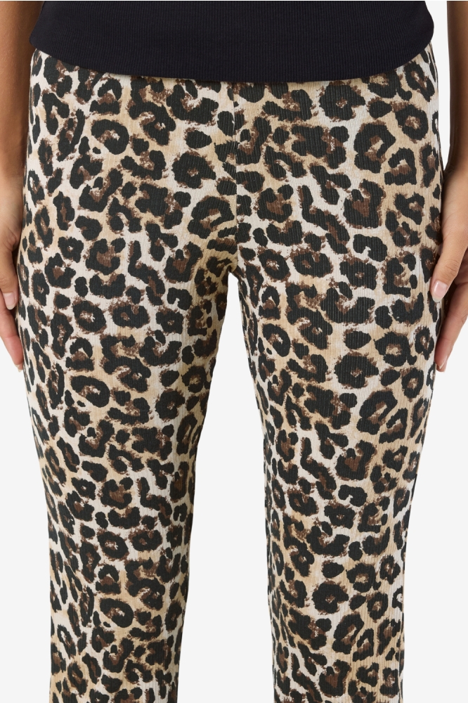 Noisy may beige dames broek | Model vooraanzicht