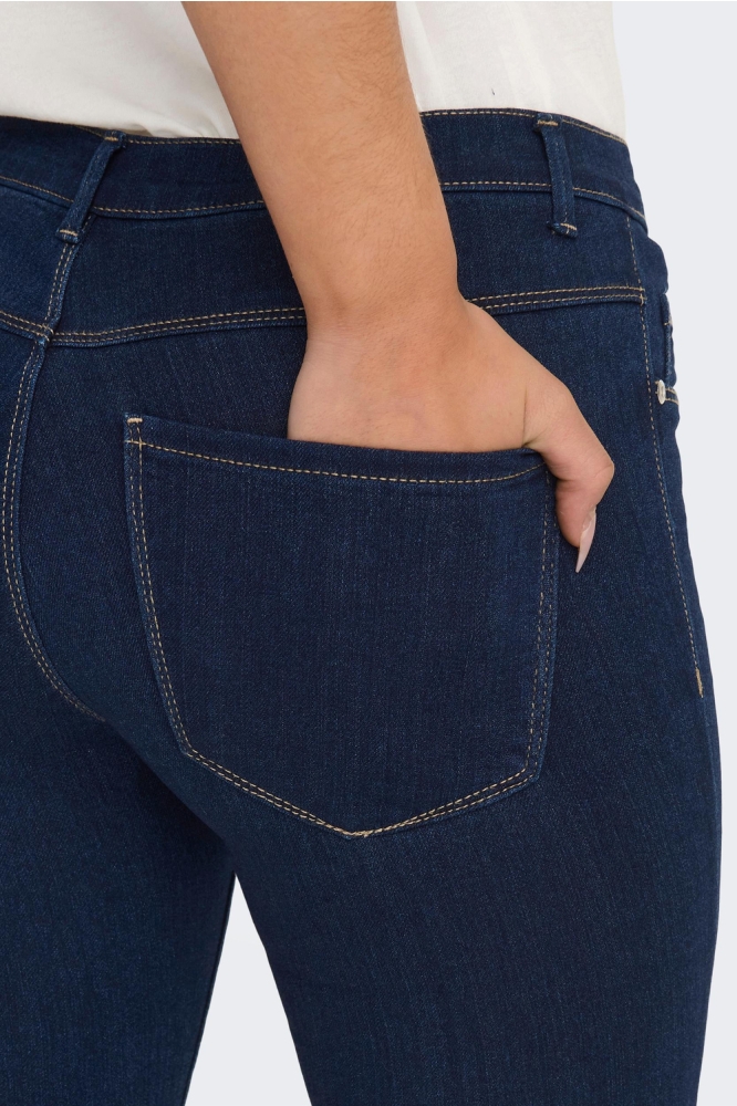 Only blauwe dames jeans | Close up
