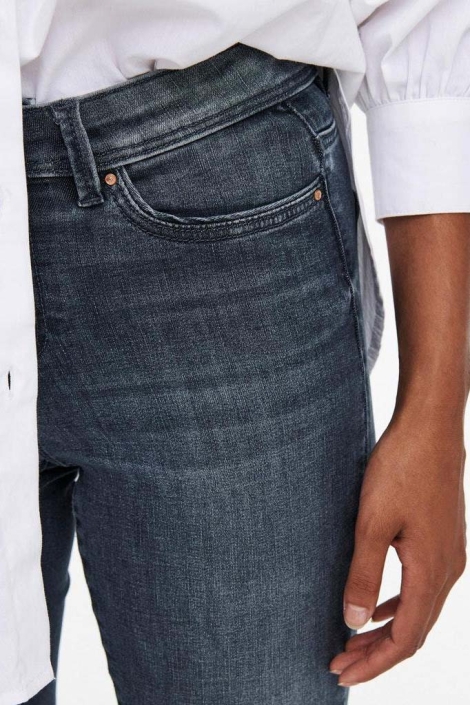 Only blauwe dames jeans | Close up