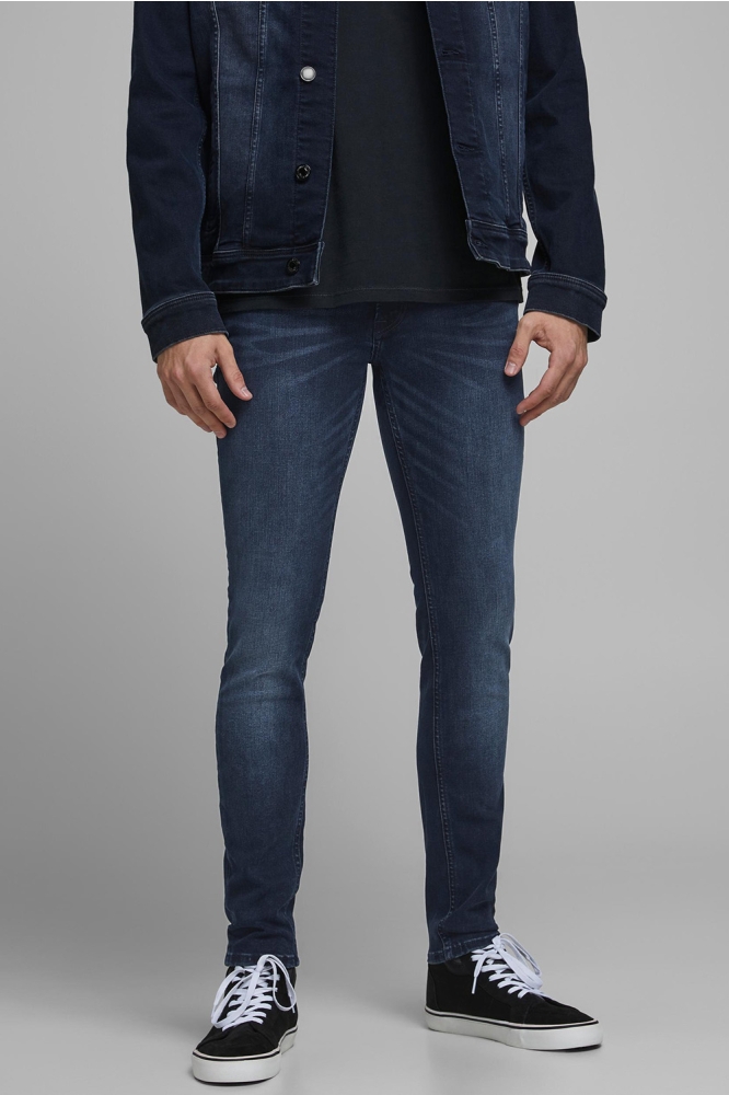 Jack & Jones blauwe heren jeans | Model vooraanzicht