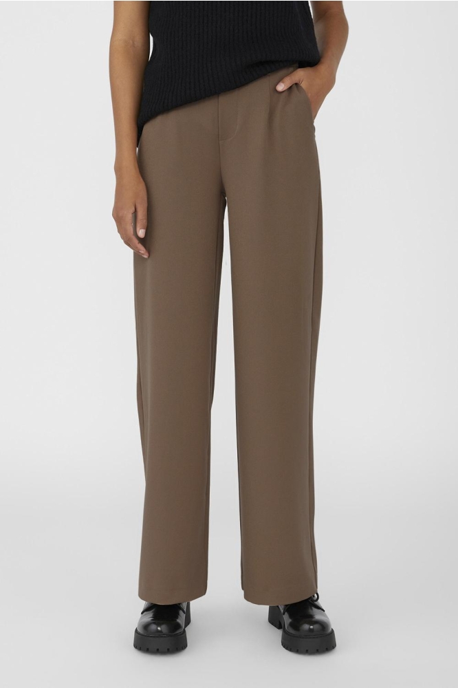 Object taupe dames broek | Model vooraanzicht