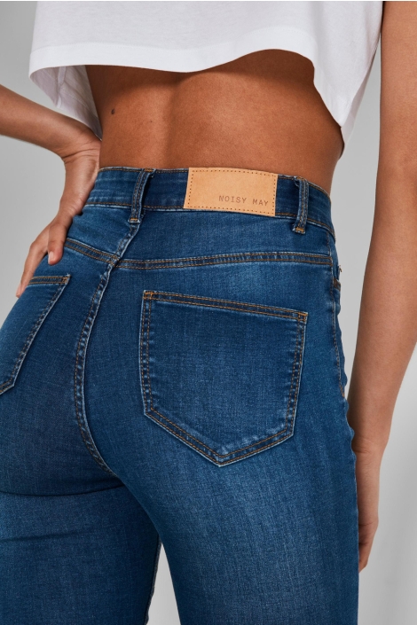 Noisy may blauwe dames jeans | Close up