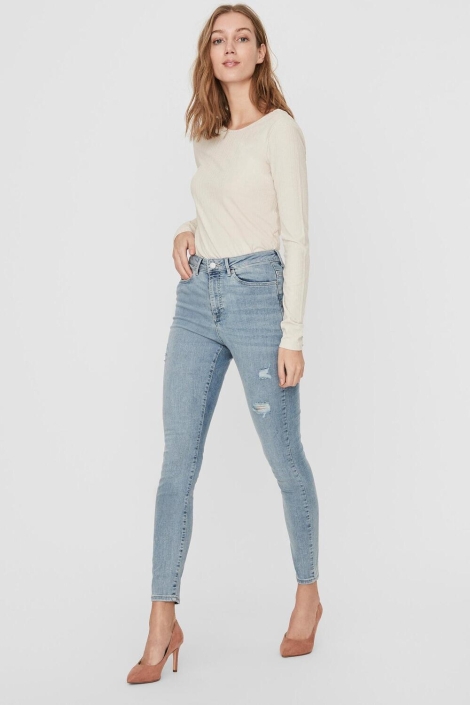 Vero Moda blauwe dames jeans | Model