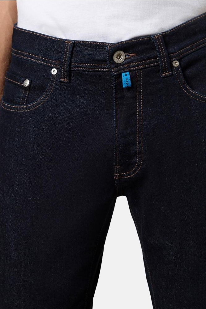 Pierre Cardin blauwe heren jeans | Close up