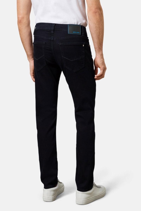 Pierre Cardin blauwe heren jeans | Model achteraanzicht