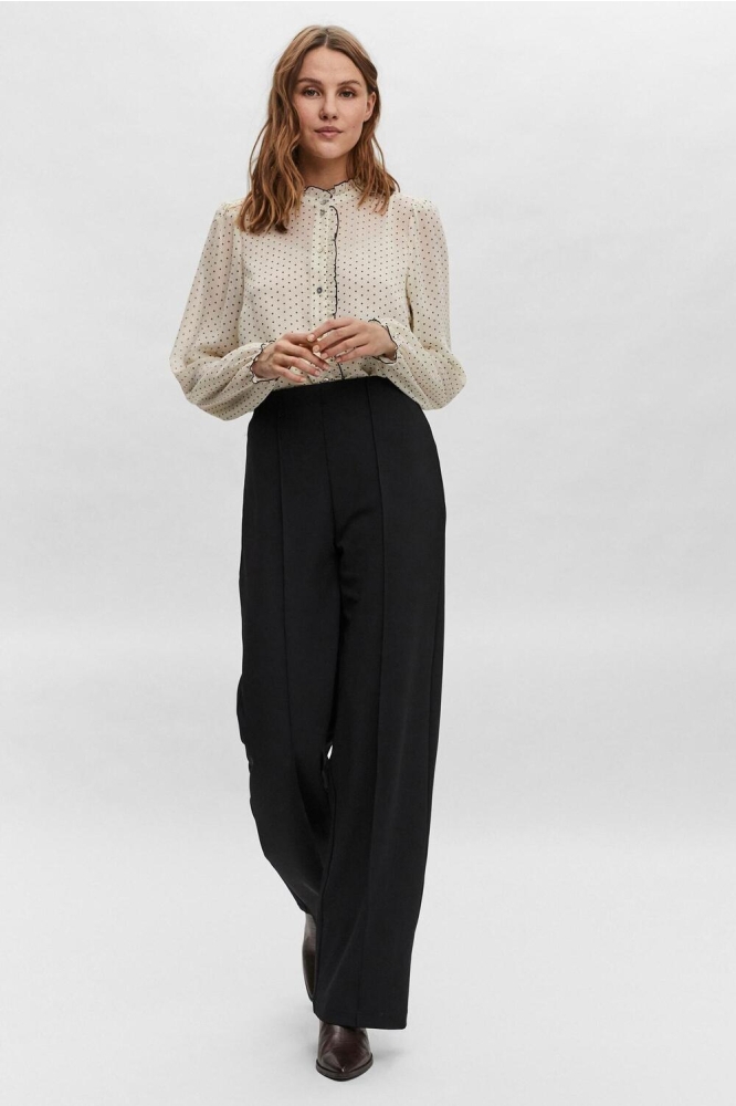 Vero Moda zwarte dames broek | Model