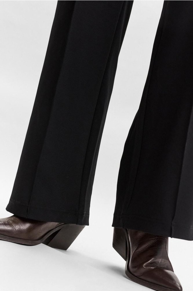 Vero Moda zwarte dames broek | Close up