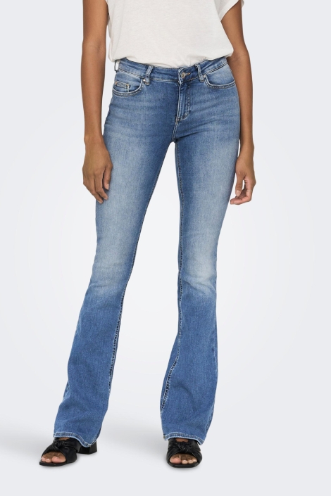Only blauwe dames jeans | Model vooraanzicht