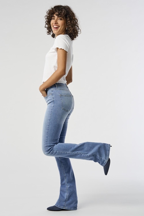Only blauwe dames jeans | Model zijaanzicht