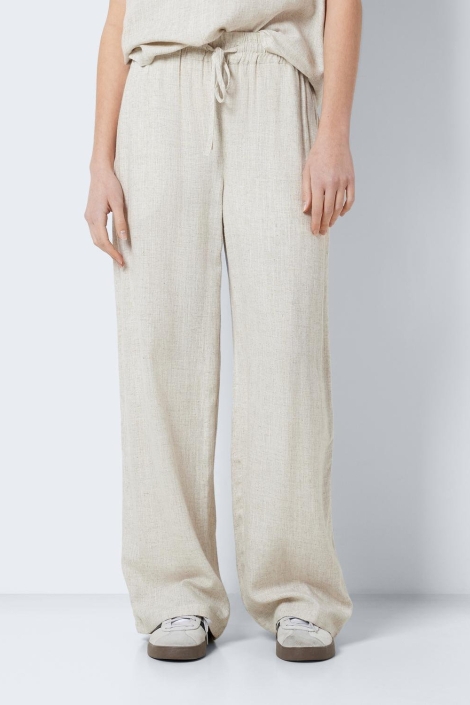 Noisy may ecru dames broek | Model vooraanzicht