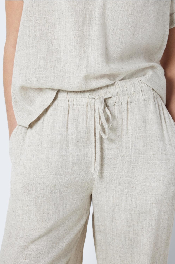 Noisy may ecru dames broek | Close up