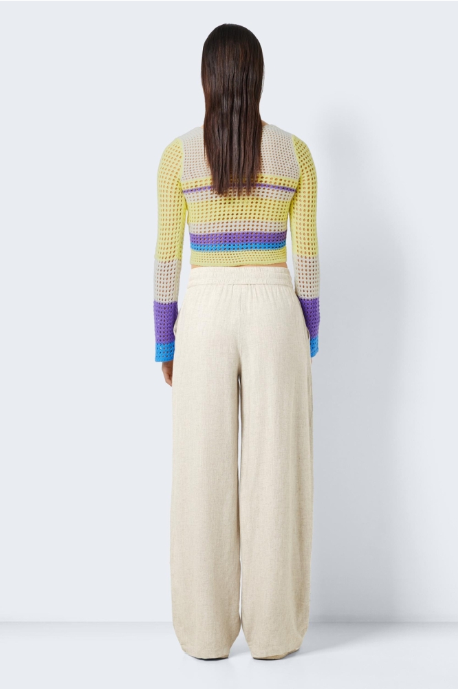 Noisy may ecru dames broek | Model achteraanzicht