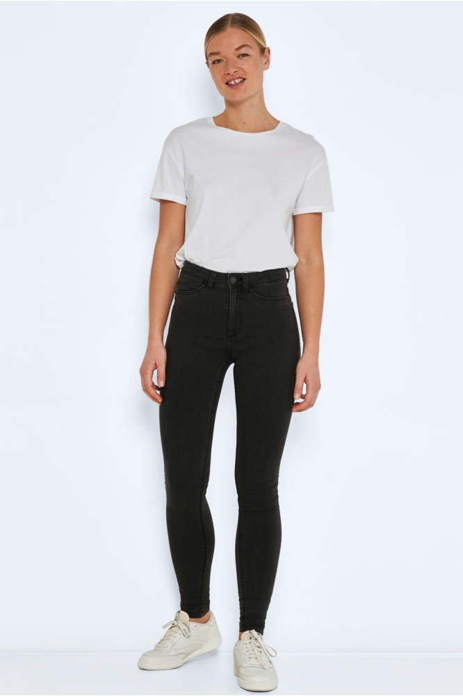Noisy may zwarte dames jeans | Model