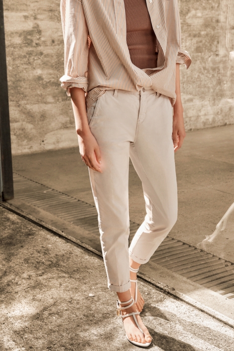 Mac beige dames broek | Sfeerbeeld, In situatie