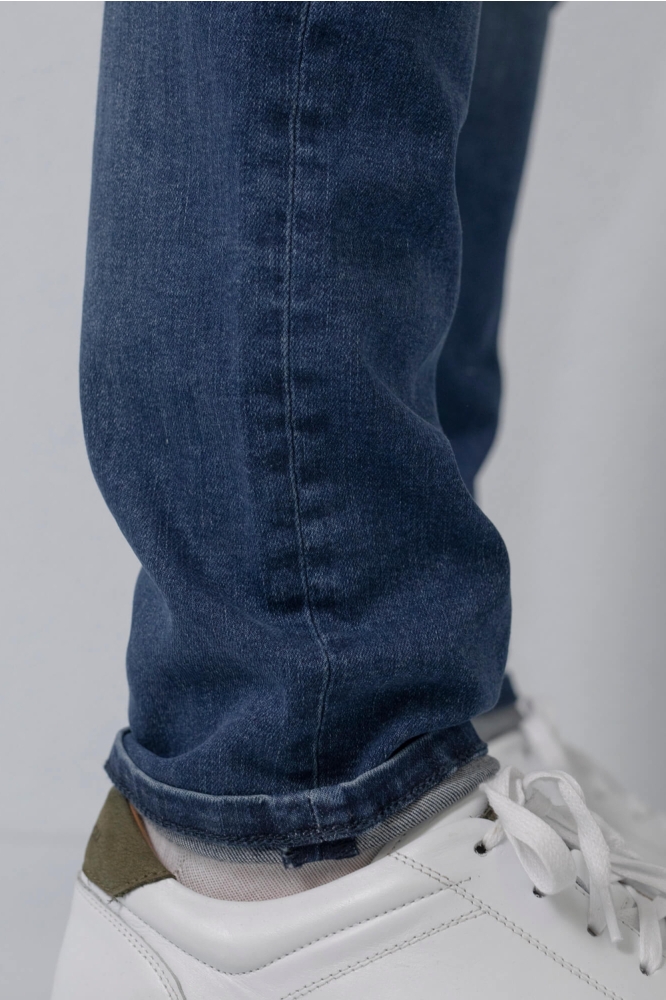 Petrol Industries blauwe heren jeans | Close up