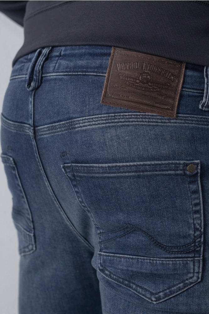 Petrol Industries blauwe heren jeans | Close up