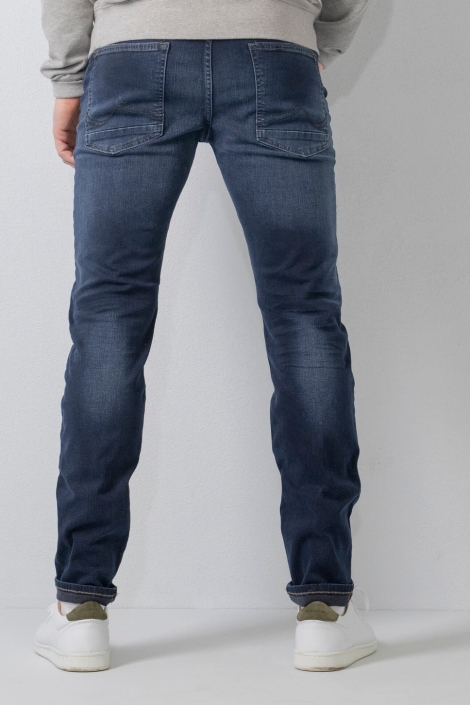 Petrol Industries blauwe heren jeans | Model achteraanzicht