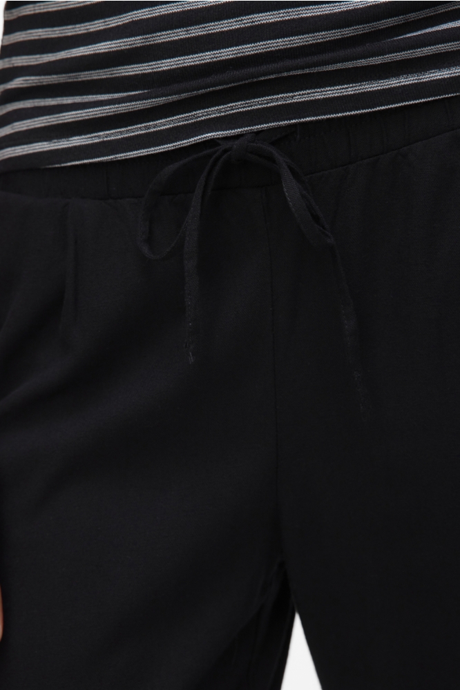 Vero Moda zwarte dames broek | Close up