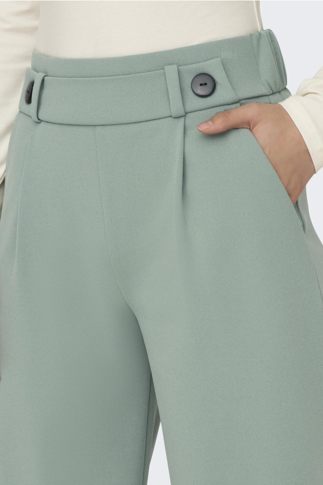 Jacqueline de Yong groene dames broek | Close up