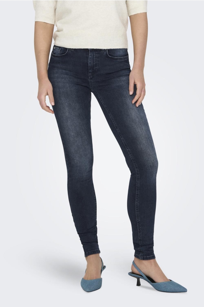 Only blauwe dames jeans | Model vooraanzicht