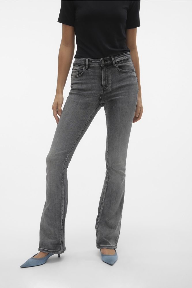 Vero Moda grijze dames jeans | Model vooraanzicht