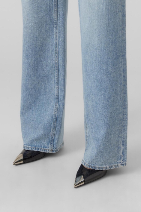 Vero Moda blauwe dames jeans | Close up
