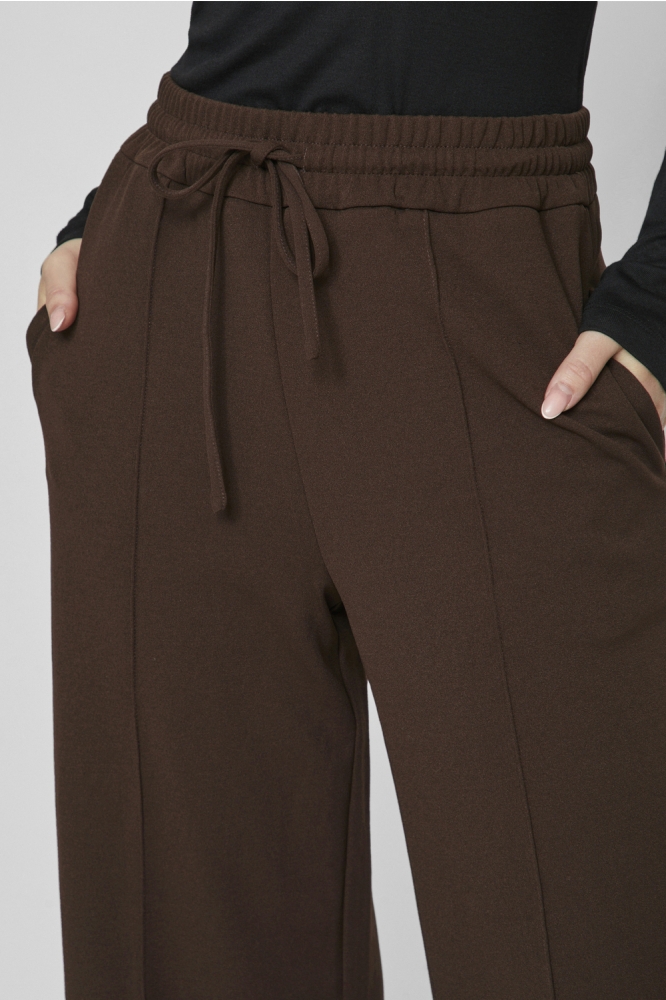 Vila bruine dames broek | Close up