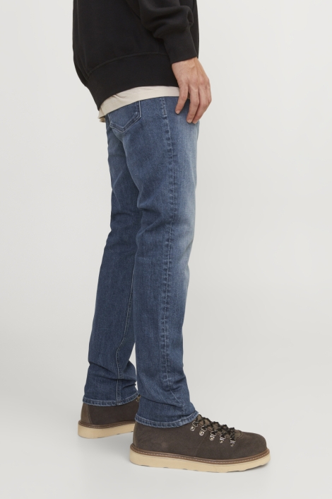 Jack & Jones blauwe heren jeans | Model zijaanzicht
