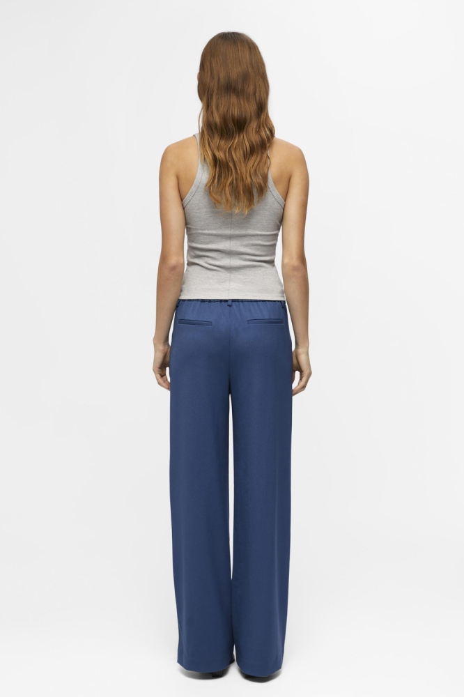 Object blauwe dames broek | Model
