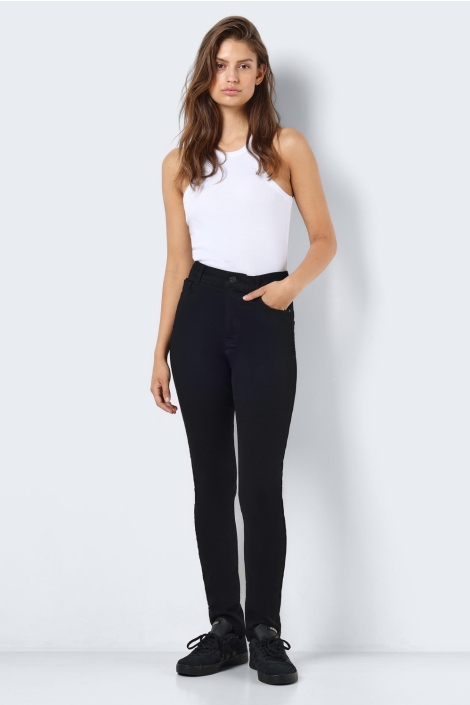 Noisy may zwarte dames jeans | Model