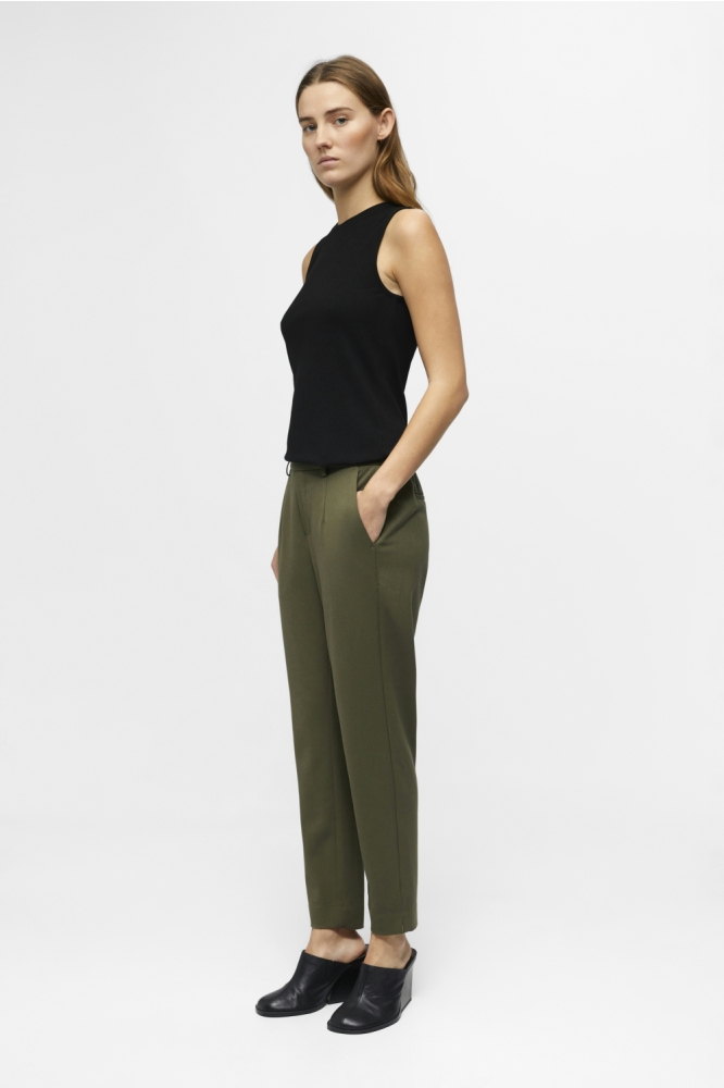 Object groene dames broek | Model