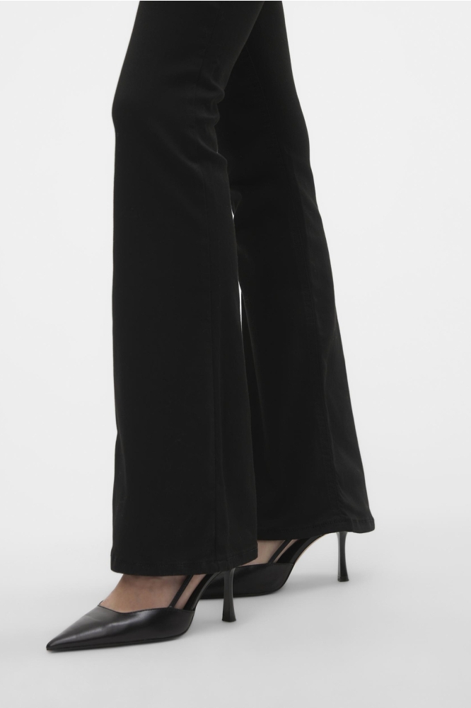 Vero Moda zwarte dames jeans | Close up