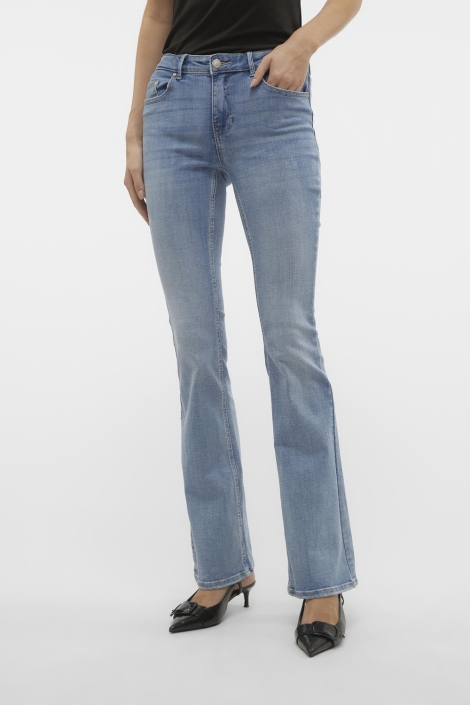Vero Moda blauwe dames jeans | Model vooraanzicht