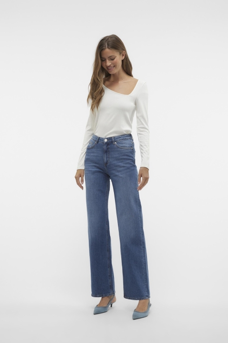 Vero Moda blauwe dames jeans | Model