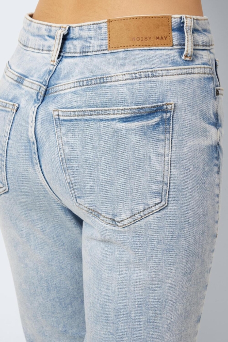 Noisy may blauwe dames jeans | Close up