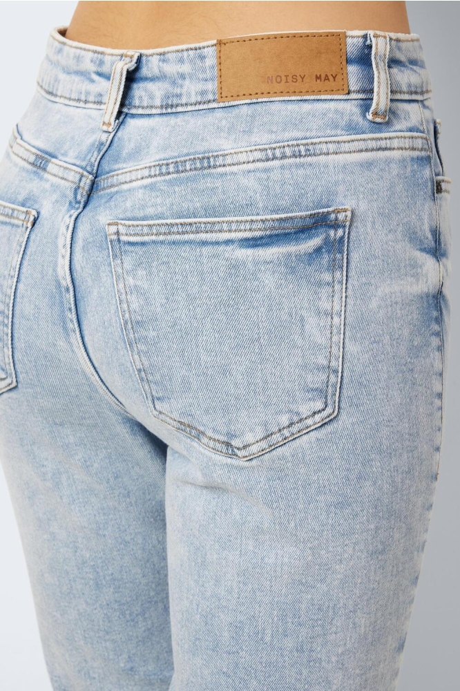 Noisy may blauwe dames jeans | Close up