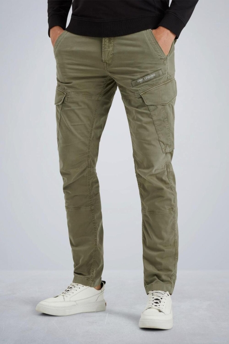 PME legend groene heren broek | Model vooraanzicht