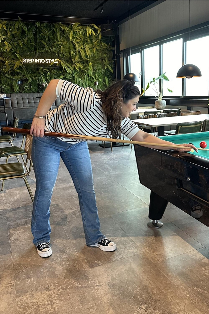 Red Button blauwe dames jeans | Sfeerbeeld, In situatie