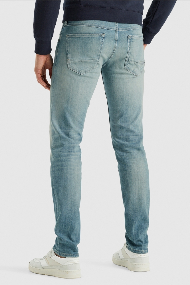 Cast Iron blauwe heren jeans | Model achteraanzicht