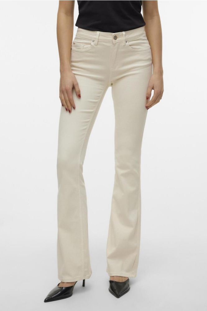 Vero Moda ecru dames jeans | Model vooraanzicht