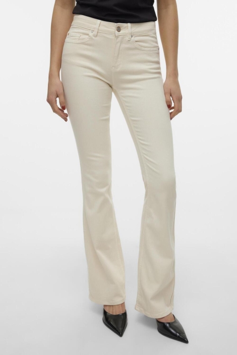 Vero Moda ecru dames jeans | Model vooraanzicht