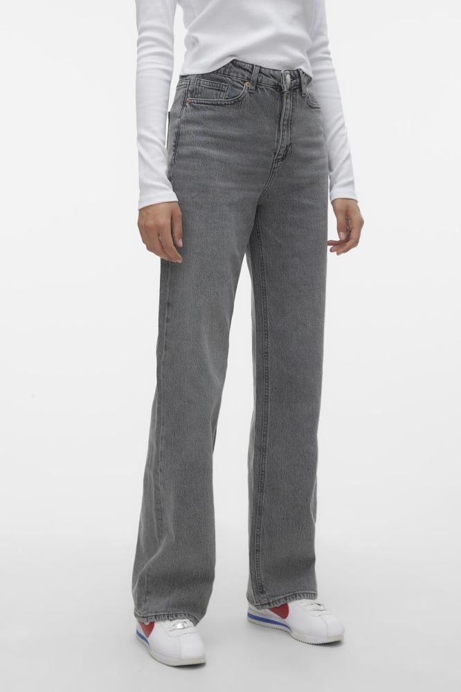 Vero Moda grijze dames jeans | Model vooraanzicht