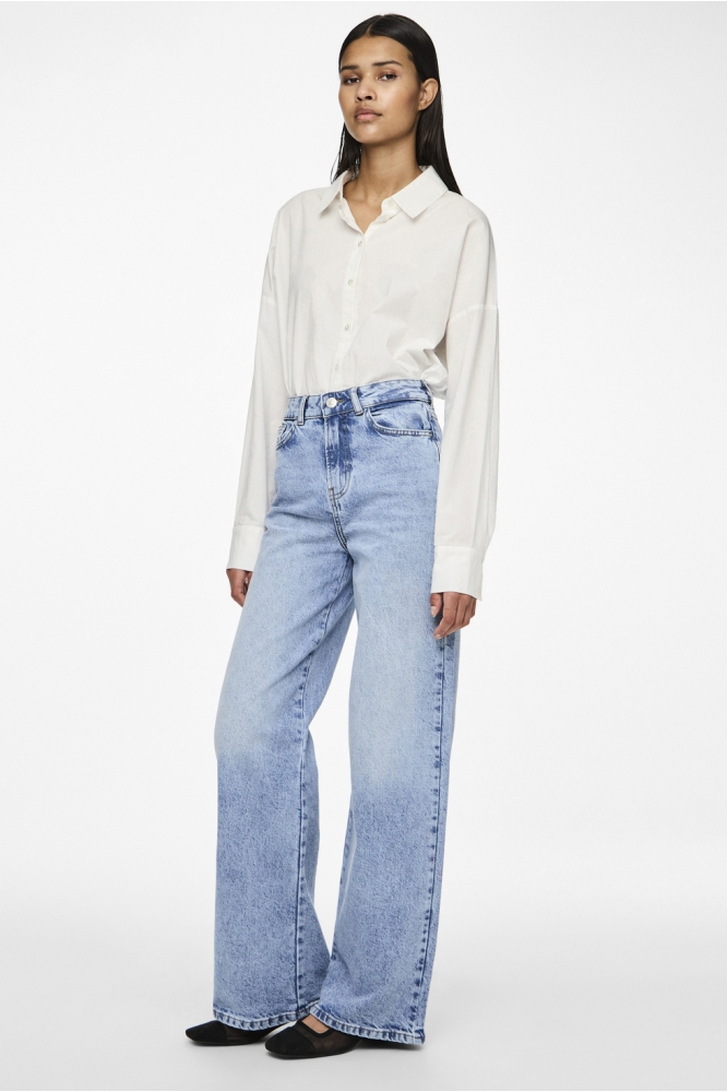 Pieces blauwe dames jeans | Model