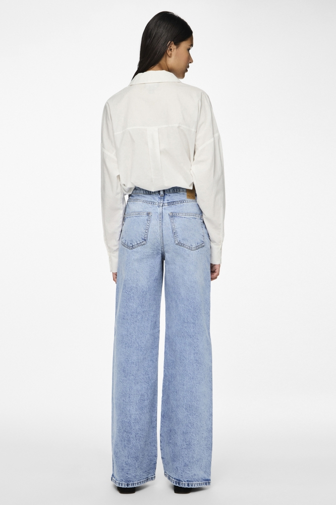 Pieces blauwe dames jeans | Model